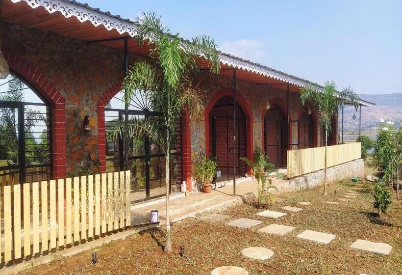 חדר פרמיום לארבעה, Sam S Country Ranch