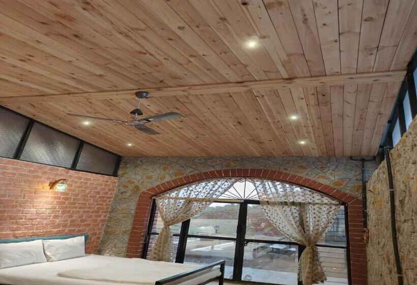 Четырехместный номер Премиум, Sam S Country Ranch