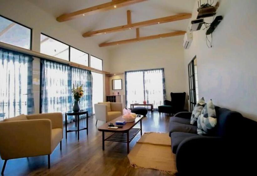 בית, 4 חדרי שינה, Sam S Country Ranch