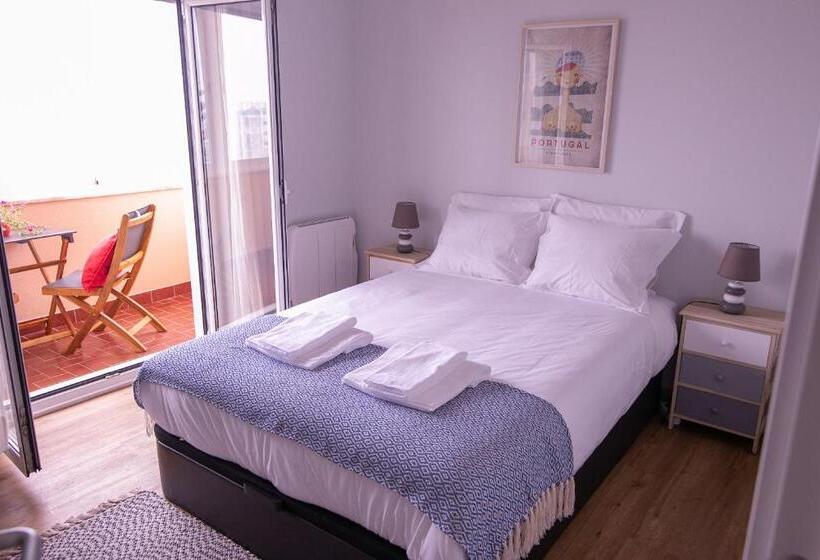 اتاق اکونومی, Casa Das Flores