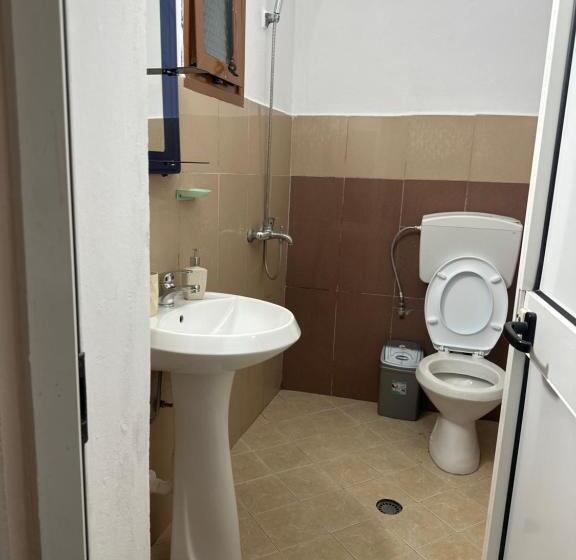 اتاق لوکس, Del Mar Vlore