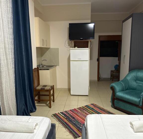 اتاق لوکس, Del Mar Vlore