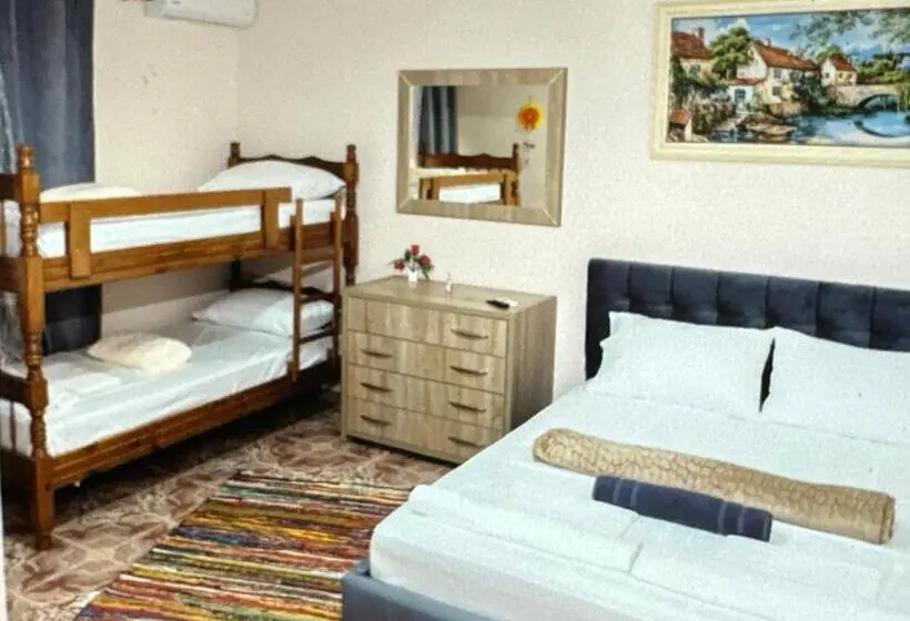 اتاق استاندارد, Del Mar Vlore