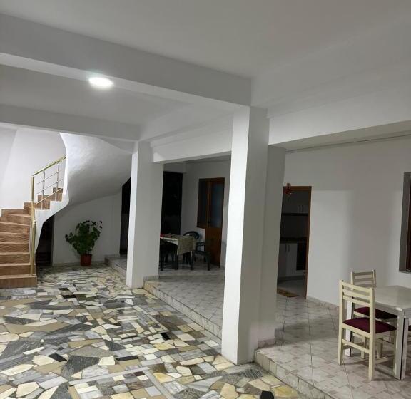 اتاق استاندارد, Del Mar Vlore