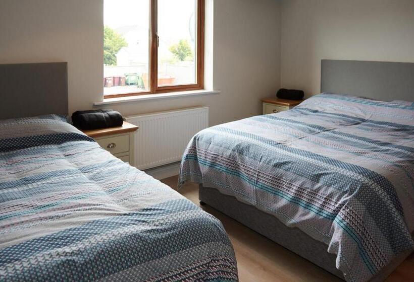 Четырехместный Номер Стандарт, Dromod Suites