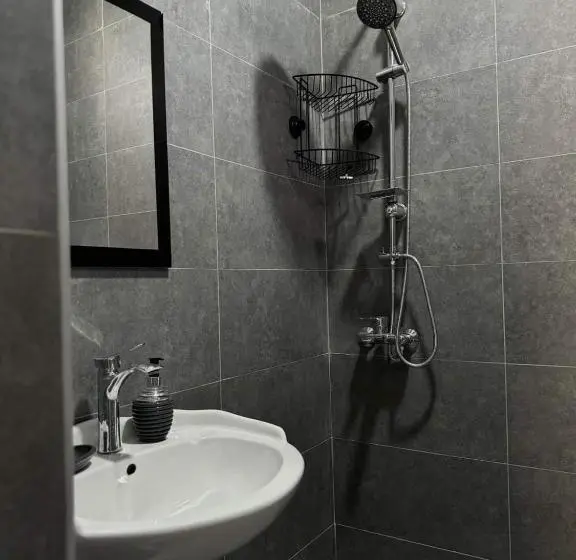 اتاق استاندارد با بالکن, Family Hotel 464