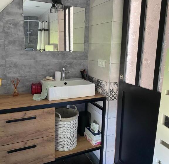 スタンダードルーム, Une Parenthèse Fleurie