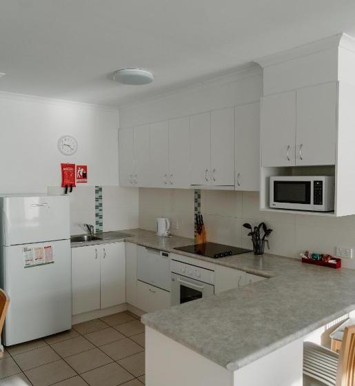 דירת חדר, Lake Mulwala Boatel