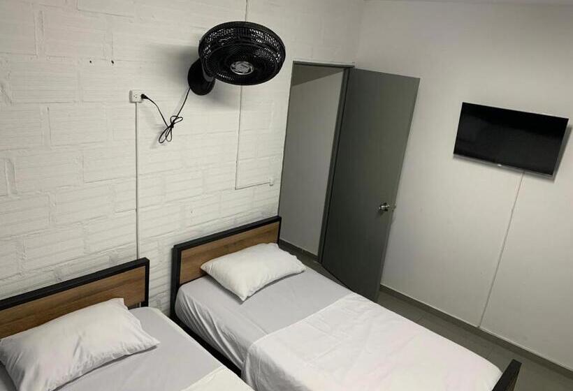 Номер Стандарт, La Sosta