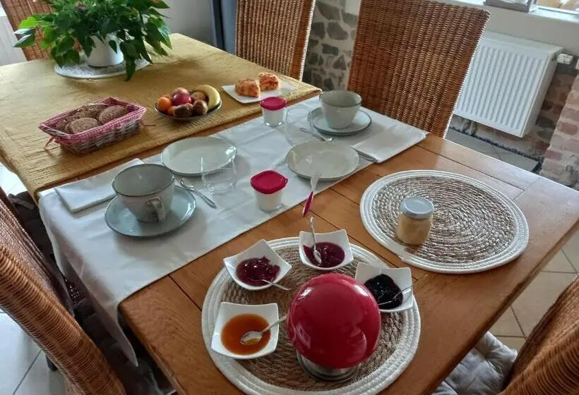 スタンダードルーム, Chambre D Hôte Le Fer à Cheval En Bord De Loire