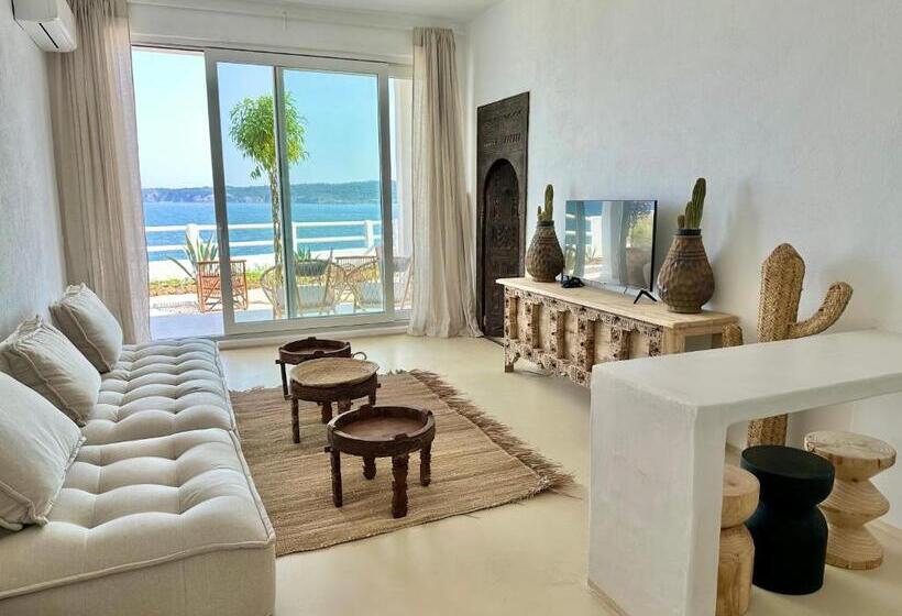 带1个卧室的带海景的公寓, Casa De Oro Lujo