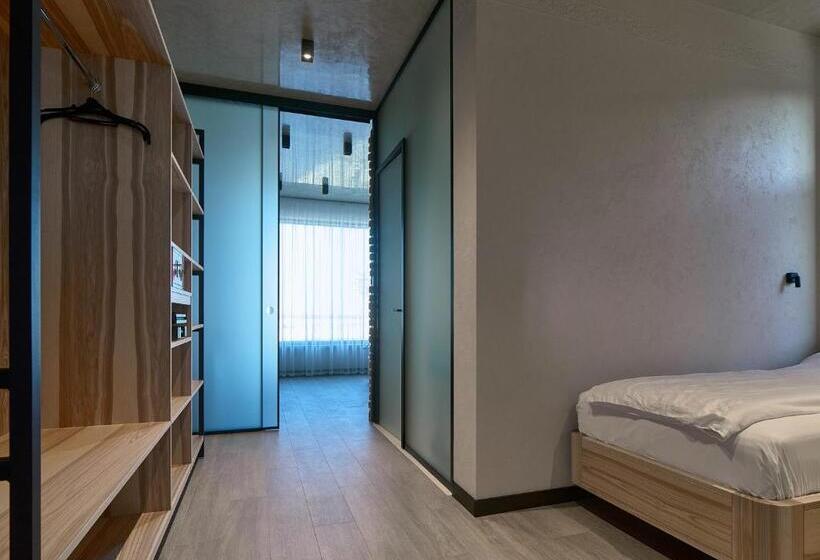 חדר סטנדרט לארבעה נוף לים, Black Sea Resort