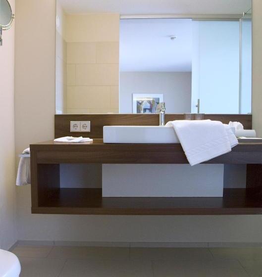 جناح, Gasthof Krönele