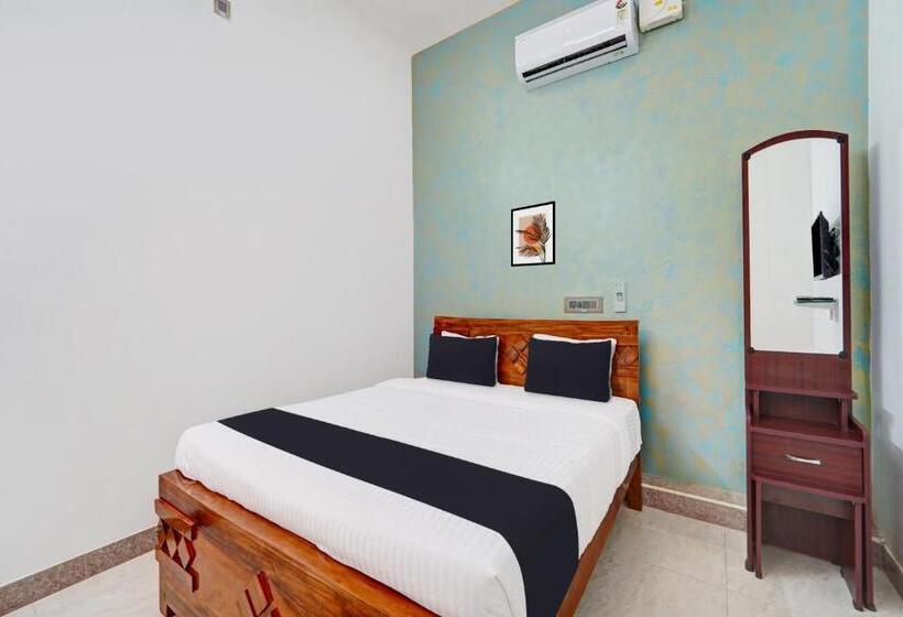 Трехместный Номер Классика, Oyo Hotel Kailasa