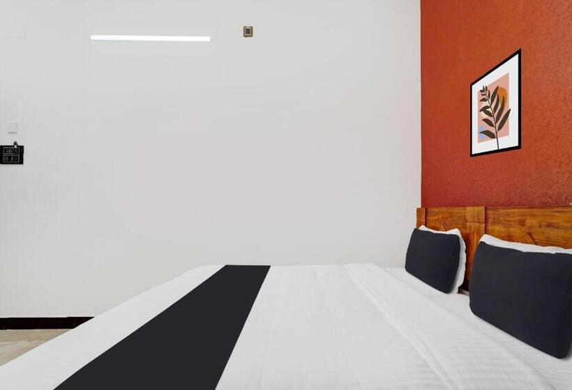 Трехместный Номер Классика, Oyo Hotel Kailasa