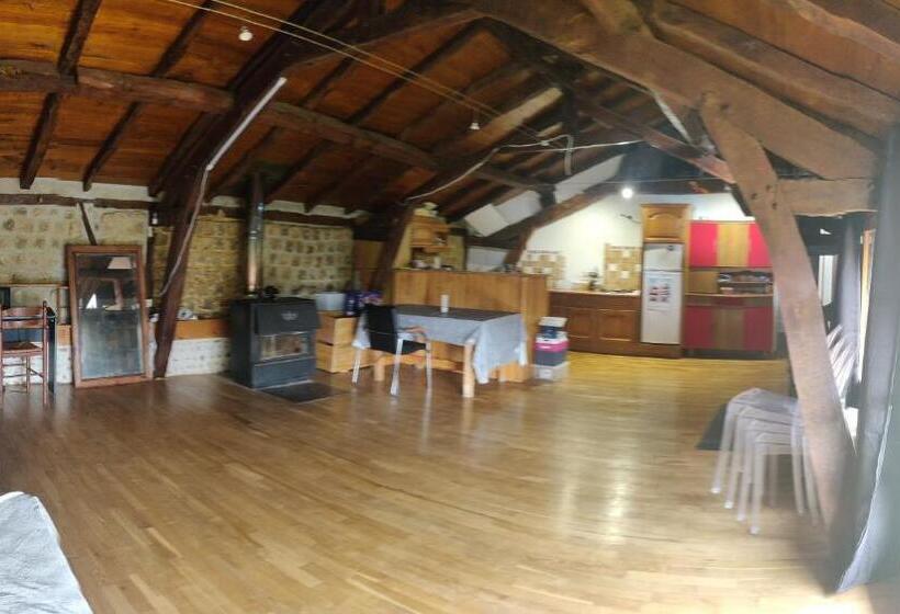 Дом 3 Спальни, Gîtes Et Camping Hameau Nouste Temps