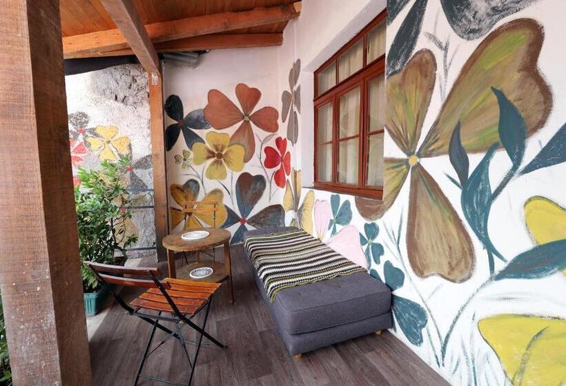 Quarto Familiar, Guesthouse N Odë