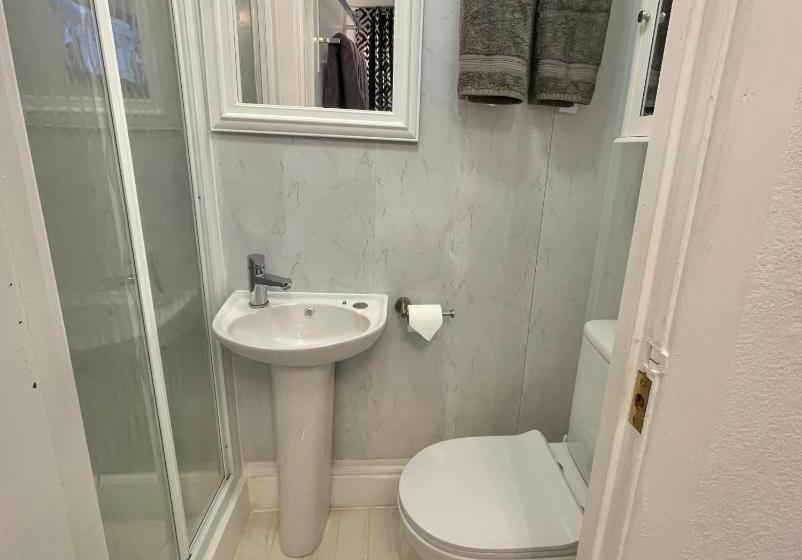 غرفة قياسية, Double Room With Private Bathroom 16 Havelock Street   6