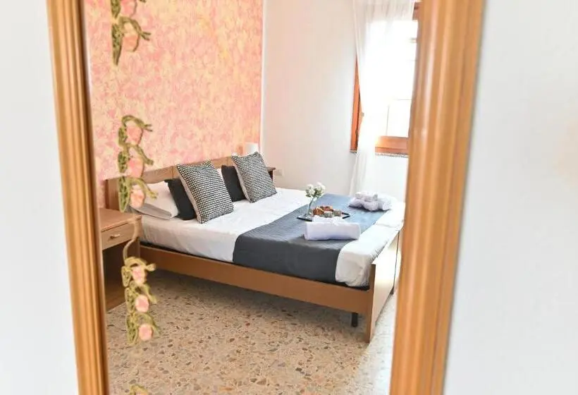 اتاق استاندارد, Izzhome Central Room
