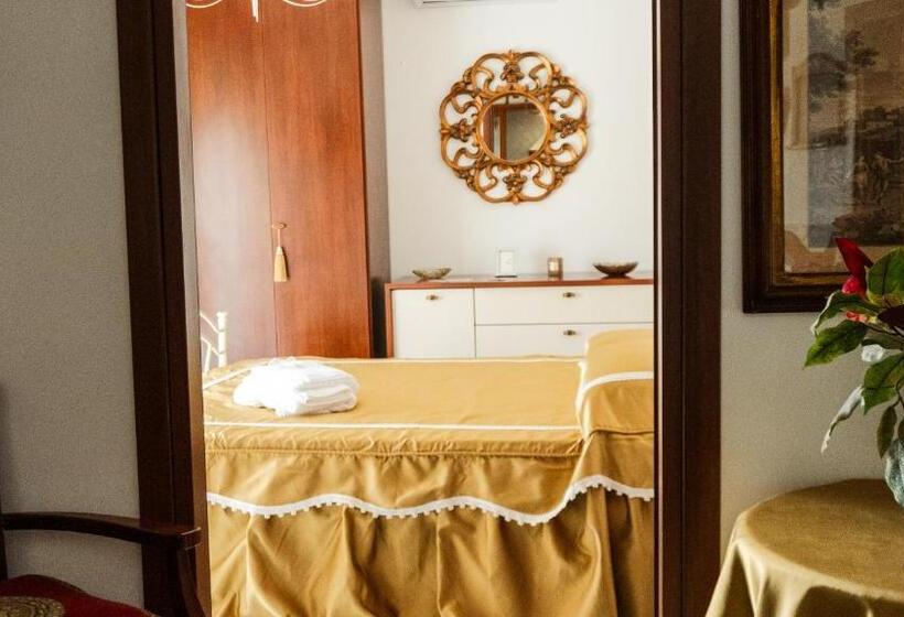 Номер Стандарт с Балконом, La Dimora Di Annarè