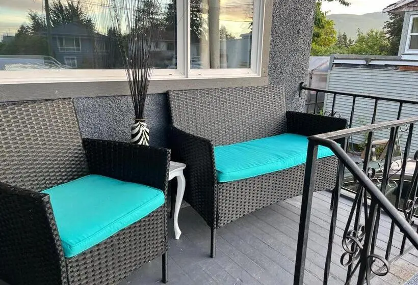 سوئیت با وان آب گرم, Oasis Guesthouse