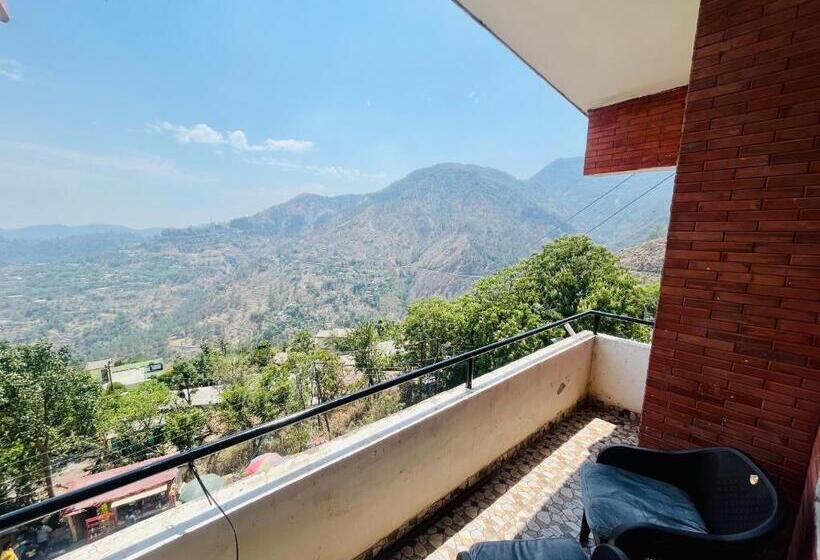 غرفة قياسية مطلة على الجبل, The Solace