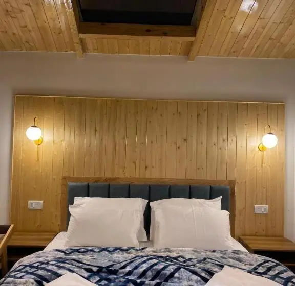 Chambre Standard Vue Lac, Rangjon Resort