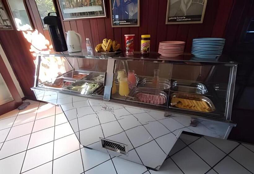 디럭스 스위트 킹 침대, Carvalho S B&b