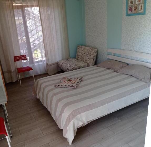 اتاق لوکس, Inn Estio