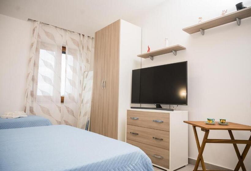 스탠다드 4인용 룸 바다전망, Beb I Due Fratelli