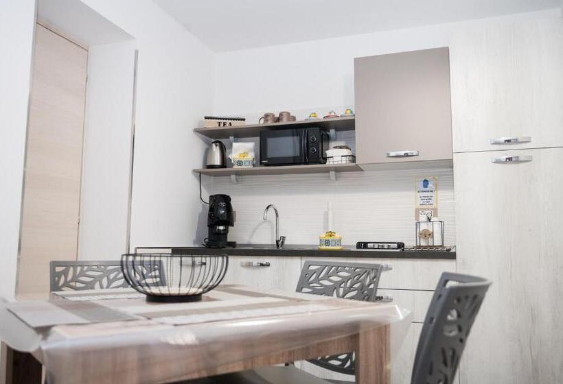 발코니가 있는 4인용 스탠다드 룸, Beb I Due Fratelli