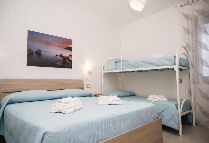 발코니가 있는 4인용 스탠다드 룸, Beb I Due Fratelli