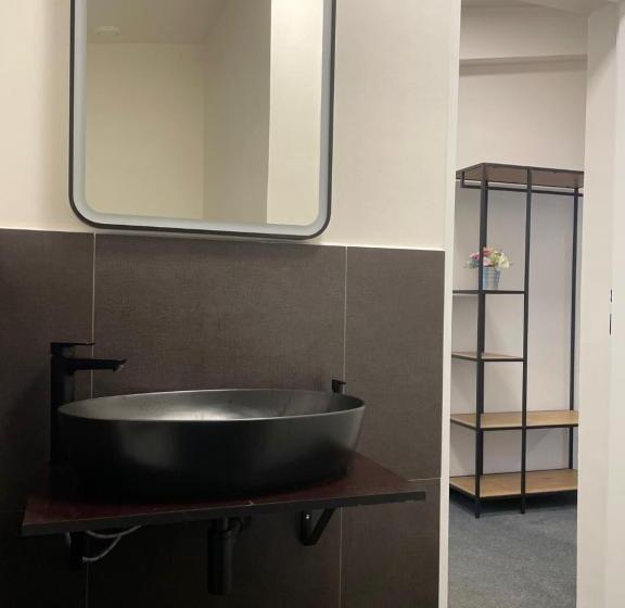 家庭套房, Apartmány Hrázní