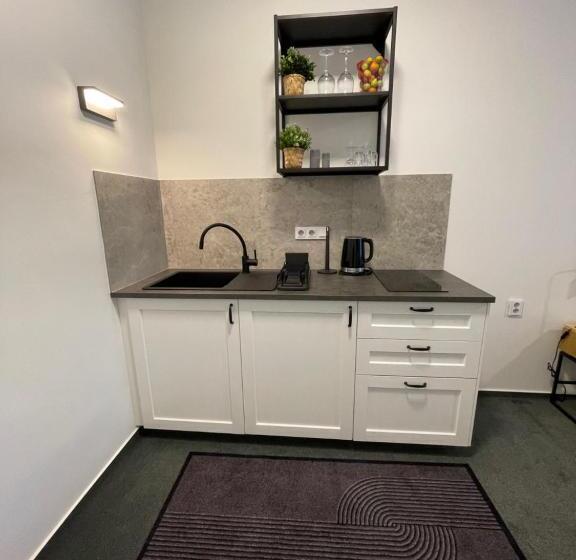 家庭间, Apartmány Hrázní