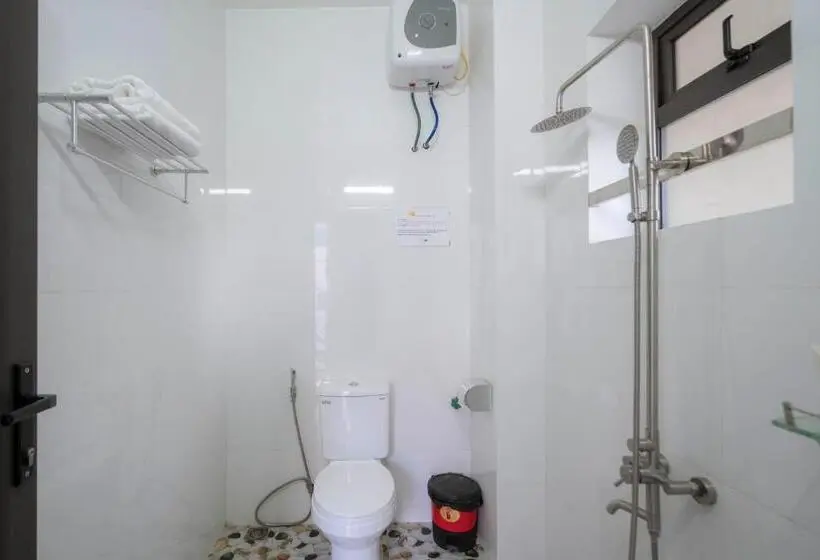 اتاق سوپریور سه تخته, Ha Long Fancy Hostel With Vegetarian And Vegan Restaurant