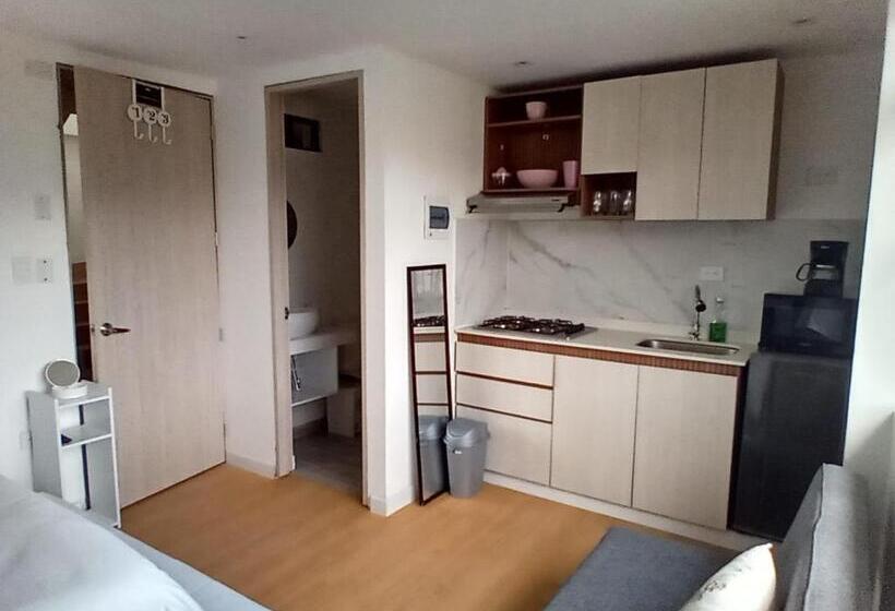 Escritório Deluxe, Homy Apartamentos   Deluxe