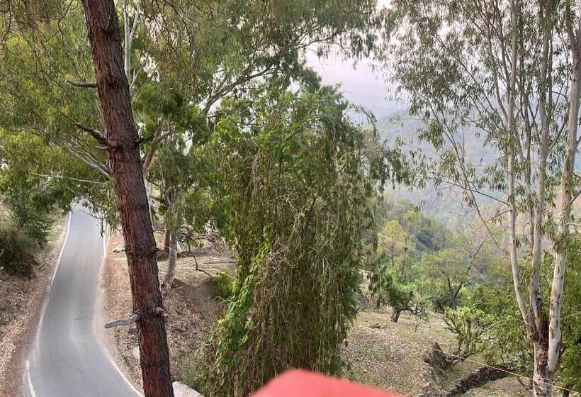 غرفة ديلوكس مطلة على الجبل, Crestmont Snow View Resort Ranikhet