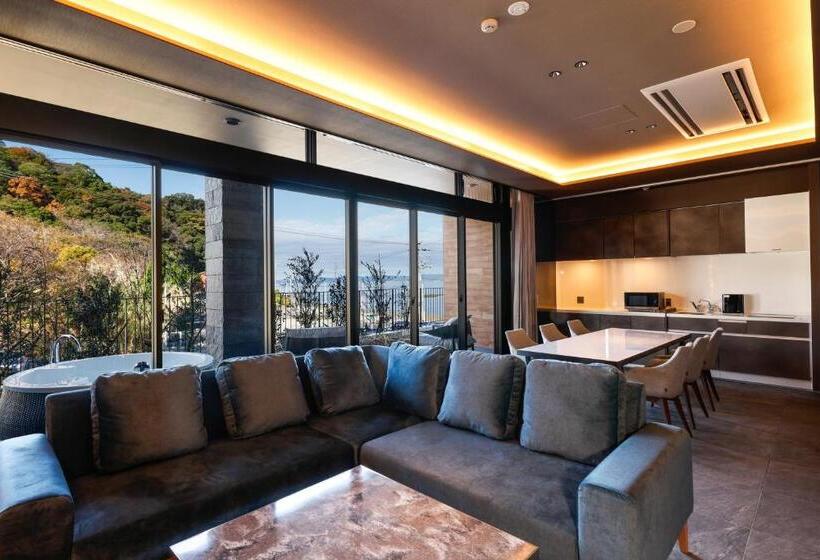 Номер Стандарт с Террасой, Five Spring Resort The Shirahama