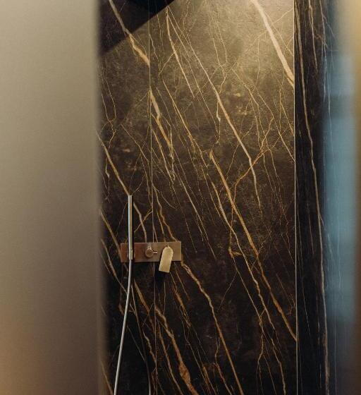 اتاق لوکس, Meta Suites Historic City Living