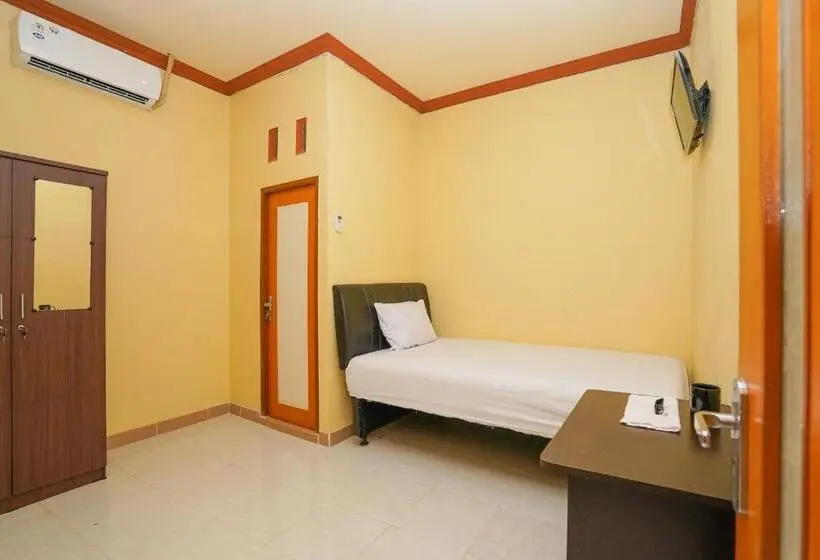 エコノミーシングルルーム, Oyo Life 2619 Kost Keluarga Cemara