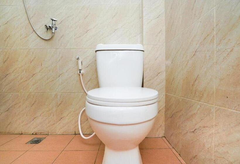 غرفة ديلوكس, Oyo Life 3078 Kost Putri Made