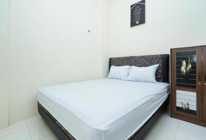 غرفة ديلوكس, Oyo Life 3078 Kost Putri Made