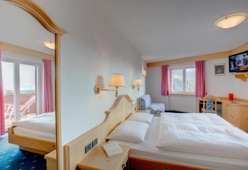 수피리어 룸, Piccolo