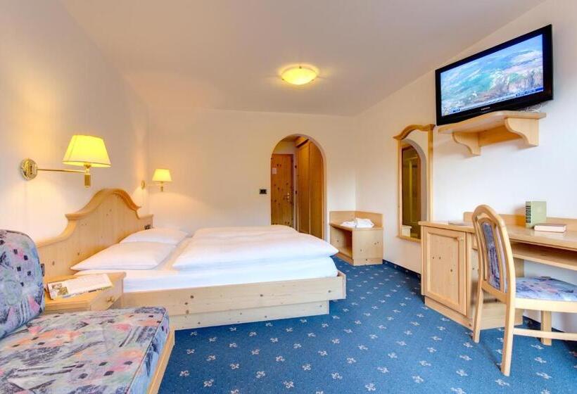 수피리어 룸, Piccolo