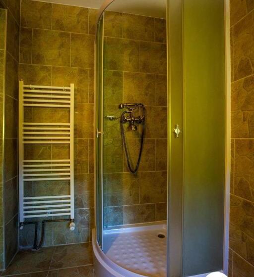 Номер Стандарт, Conacul Drahneilor