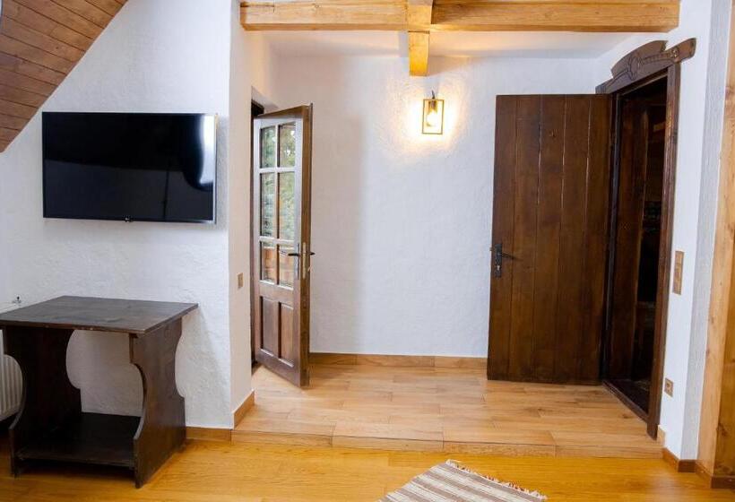 Номер Deluxe с Балконом, Conacul Drahneilor