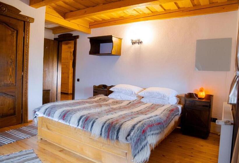 Номер Superior, Conacul Drahneilor