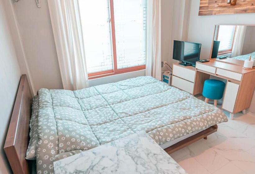 غرفة قياسية, Gangneung Hostel