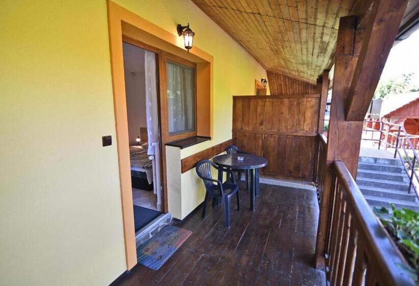 标准间带阳台, Penzión Hôrka