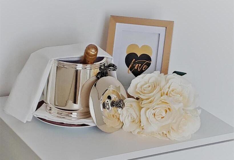 海景标准间带阳台, Villa Treglia B&b